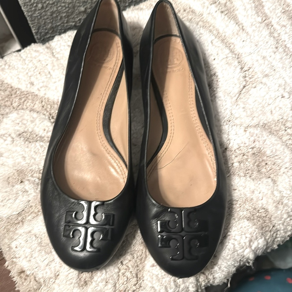 Black Tory Burch flats